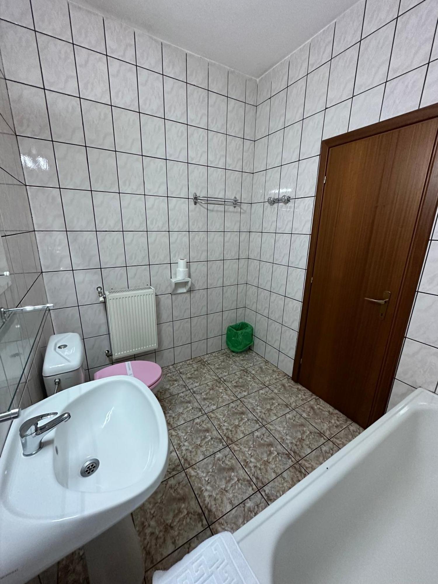 Bistriţa Hotel Diana מראה חיצוני תמונה