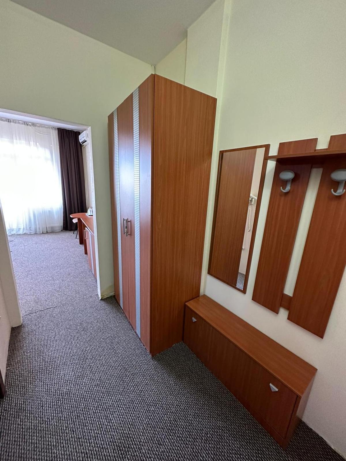 Bistriţa Hotel Diana מראה חיצוני תמונה