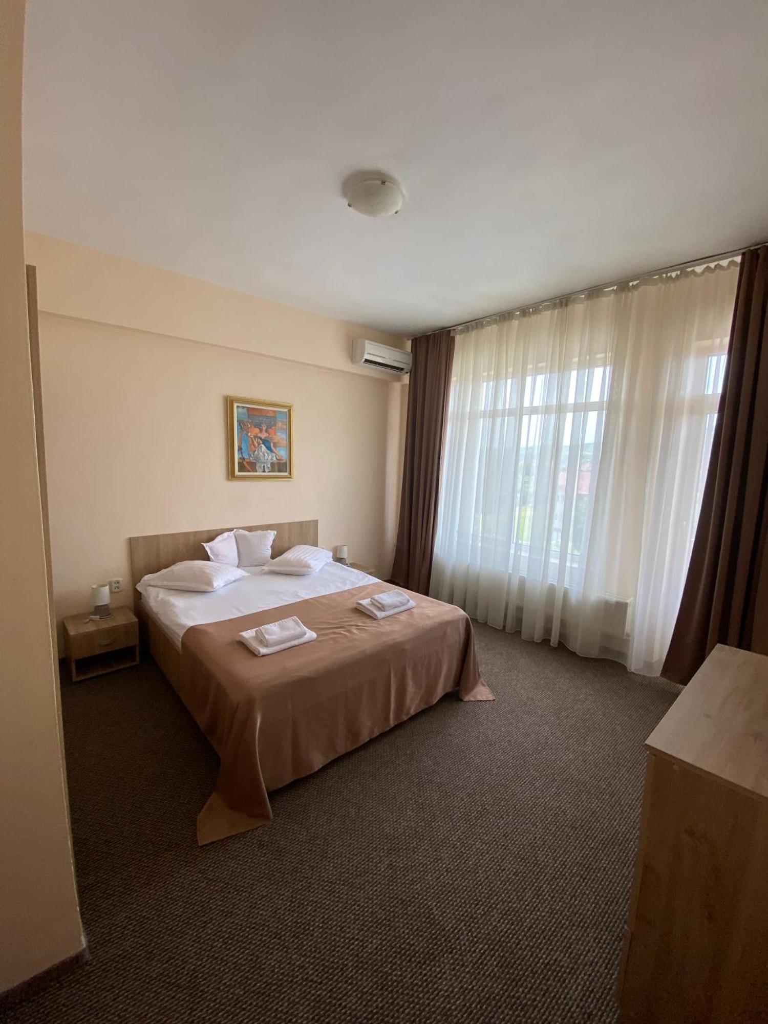 Bistriţa Hotel Diana מראה חיצוני תמונה