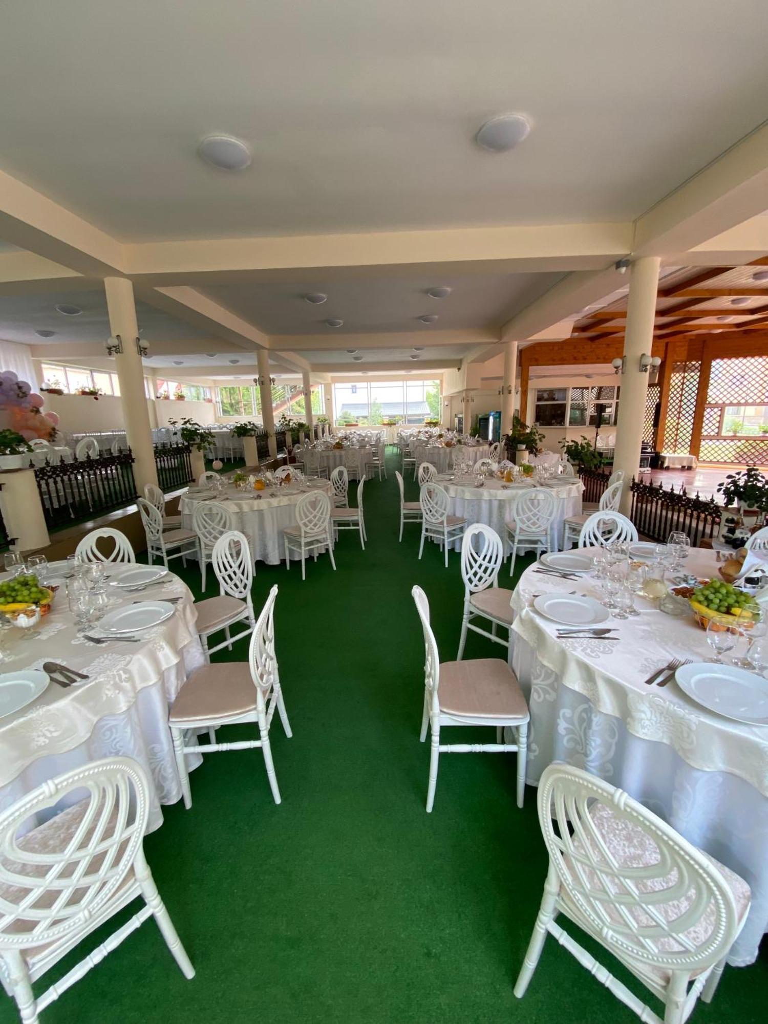 Bistriţa Hotel Diana מראה חיצוני תמונה