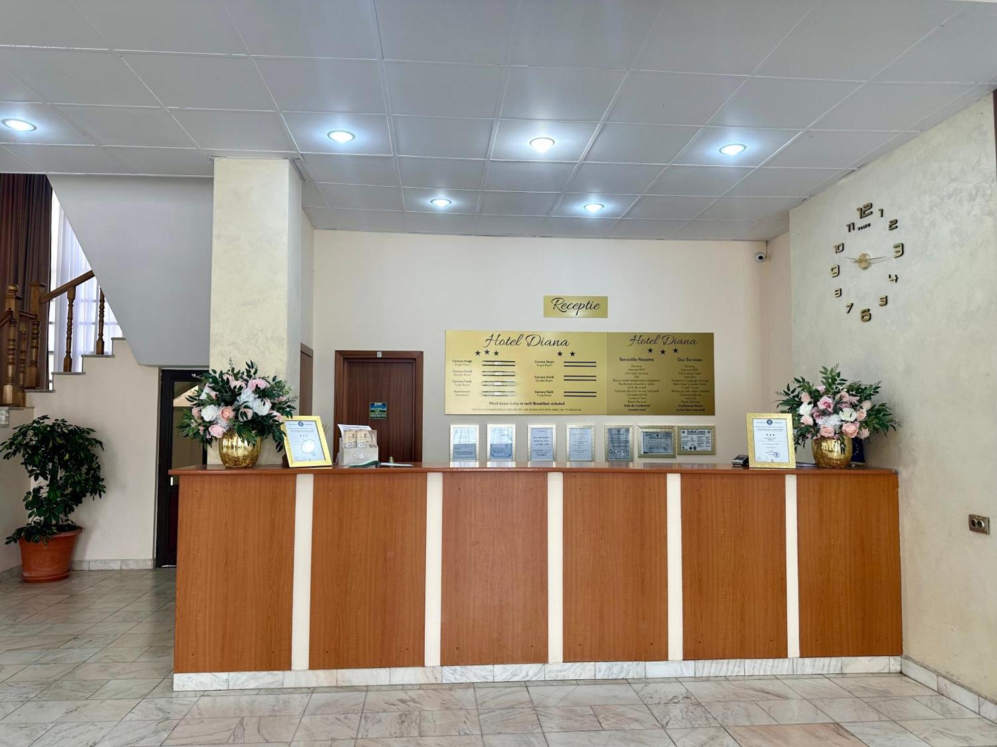 Bistriţa Hotel Diana מראה חיצוני תמונה